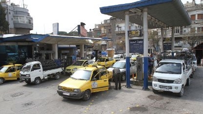 زيادة عدد طلبات البنزين تلبيةً لارتفاع الطلب على المادة في اللاذقية