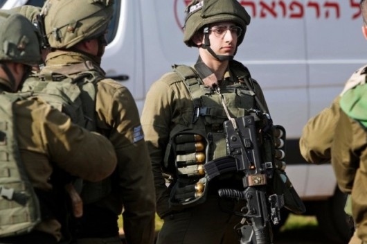 العدو الاسرائيلي يعترف بإصابة جندي في أريحا المحتلة