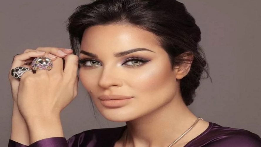 إصابة الفنانة نادين نجيم وخضوعها لعملية جراحية مدتها 6 ساعات