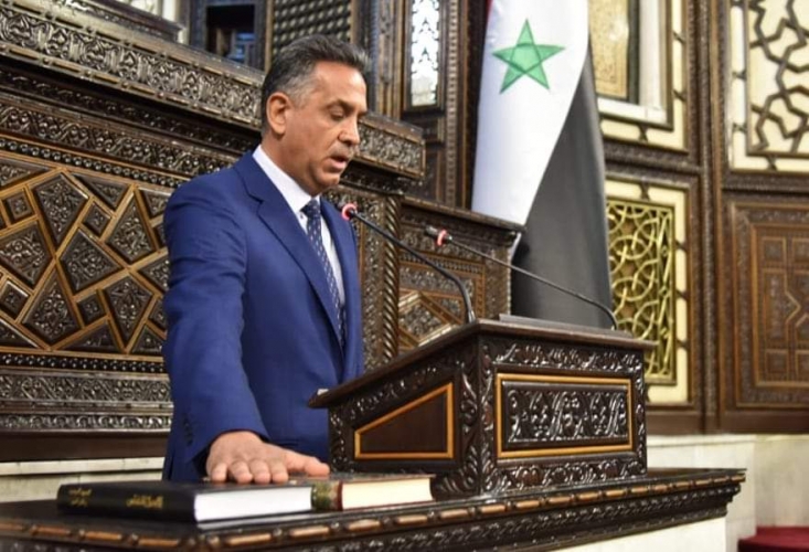 عارف الطويل: تعمدت وضع يدي على القرآن والإنجيل معا اثناء آداء القسم تحت قبة المجلس!