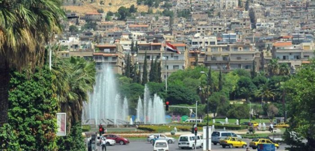 الحرارة حول معدلاتها وأجواء سديمية حارة في المناطق الشرقية والجزيرة والبادية
