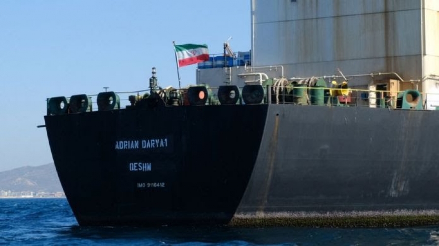 إيران تنفي تعرّض ناقلاتها النفطية للمصادرة