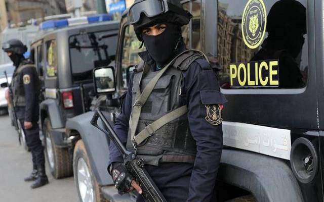 الداخلية المصرية: فيديو اعتداء شرطية على سيدات يعود إلى 2010 وهذه قصته