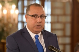 رئيس وزراء تونس المكلف يتعهد أمام البرلمان بالتعاون مع جميع الأحزاب