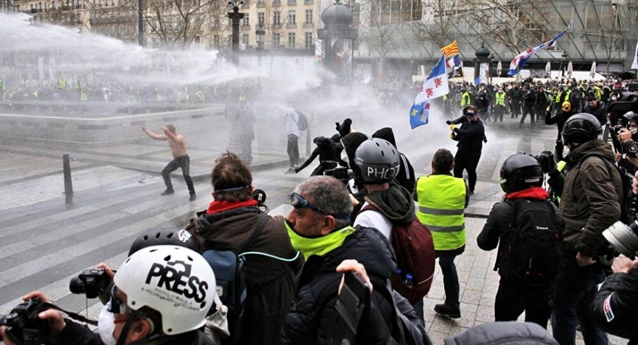 مظاهرات عمالية في فرنسا   