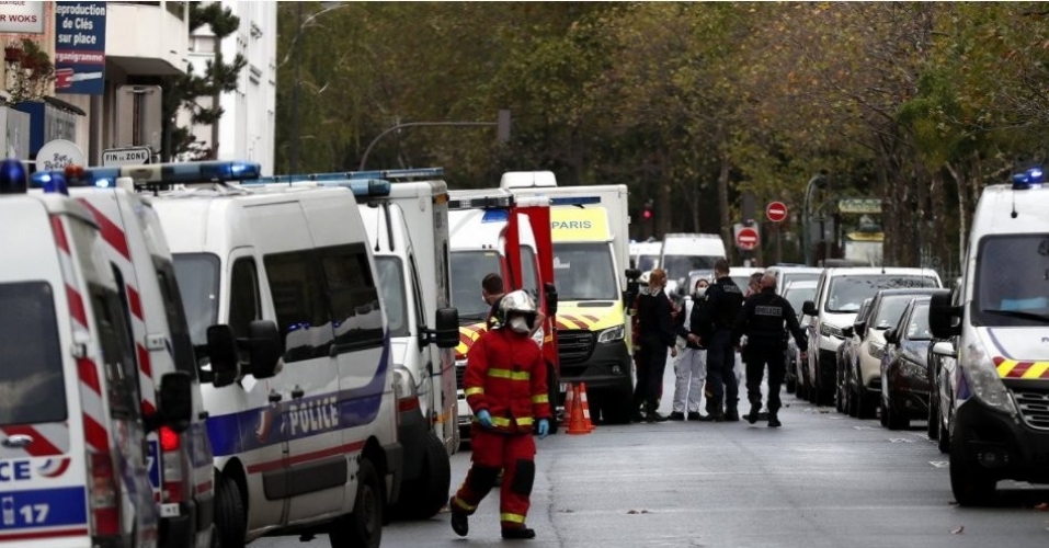 فرنسا: إلقاء القبض على متهم بعملية الطعن بباريس والبحث جار عن البقية