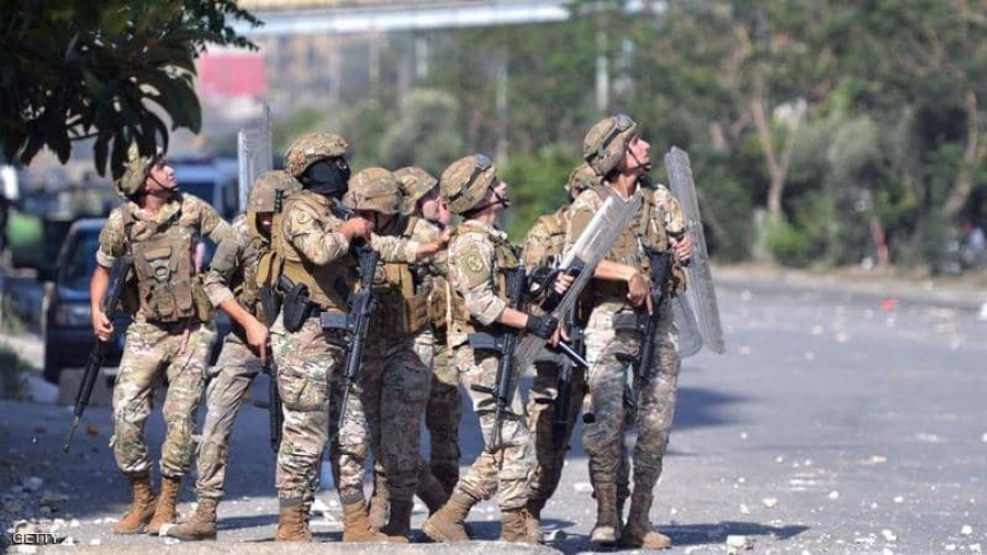 الجيش اللبناني يشتبك مع مجكوعة إرهابية، على الحدود مع سوريا