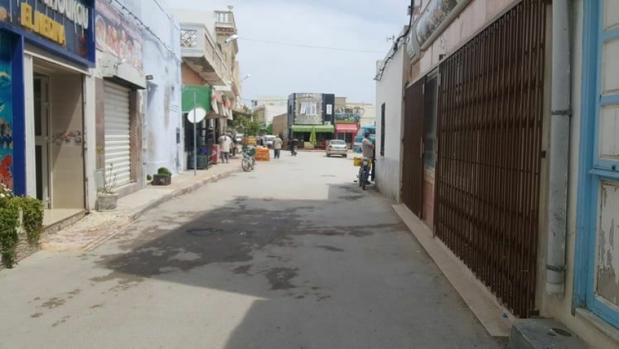 تونس تحظر التجول بالمحافظات الكبرى لاحتواء موجة ثانية من كورونا