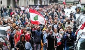 احتجاجات في عدة مناطق في لبنان