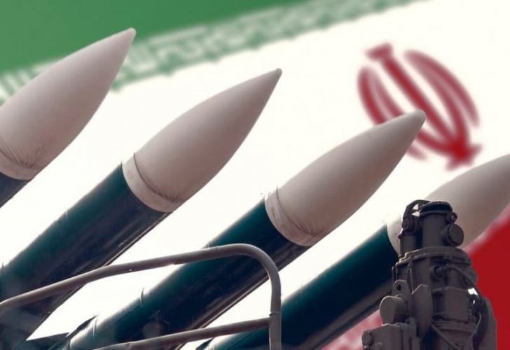 إيران تعلن رفع الحظر الأممي المفروض عليها لشراء وبيع الأسلحة التقليدية