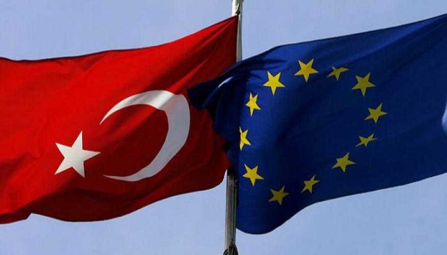 اليونان تدعو الاتحاد الأوروبي لتعايق الاتفاق الجمركي مع تركيا