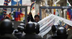 احتجاجات في بوليفيا بعد فوز المرشح المقرب من موراليس بالانتخابات الرئاسية