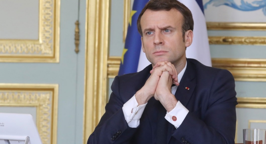 فرنسا تطالب الدول الإسلامية بعدم مقاطعة منتجاتها و ماكرون يغرد بالعربي