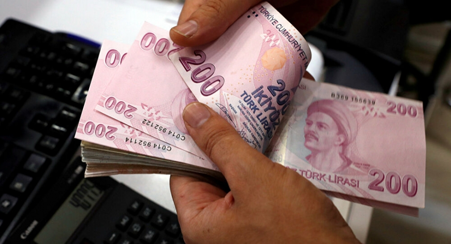 الليرة التركية تهوي إلى أدنى مستوياتها على الإطلاق