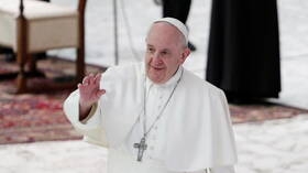 الفاتيكان يوضح تصريحات البابا حول المثليين جنسيا: تم إخراجها من سياقها