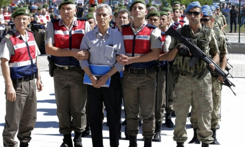 الحكم بالسجن مدى الحياة في تركيا على متهمين بمحاولة الانقلاب.