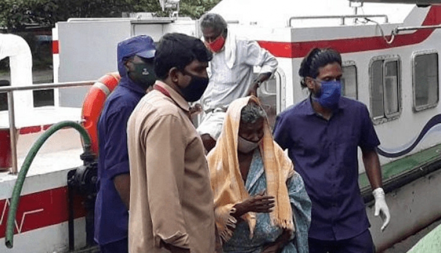 بسبب مرض غير معروف.. نقل أكثر من 350 شخصا إلى المستشفى في الهند 