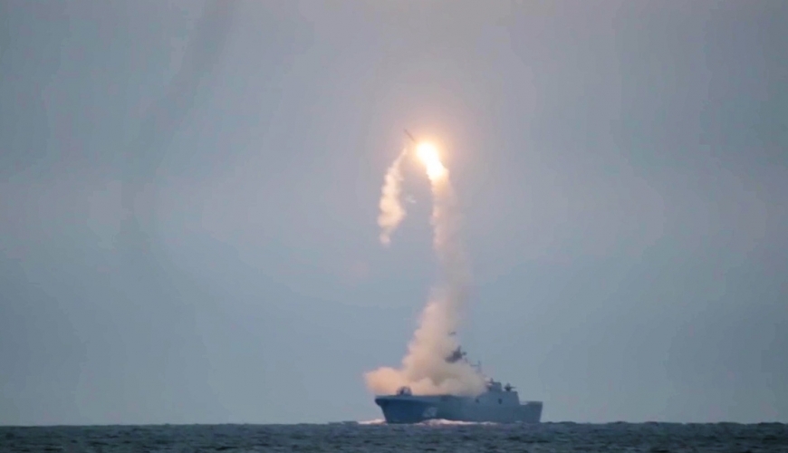 بالفيديو ... روسيا تختبر صاروخ فرط صوتي في البحر الأبيض