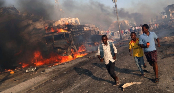 الصومال: ارتفاع حصيلة تفجير ملعب كرة قدم إلى 21 قتيلاً