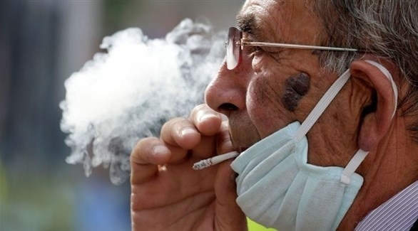 الحكومة المغربية تحسم موقفها من قانون منع التدخين في الأماكن العامة