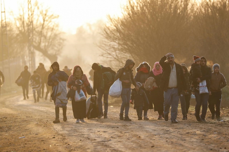 عودة حوالي 90 مهجرا إلى سوريا من لبنان 