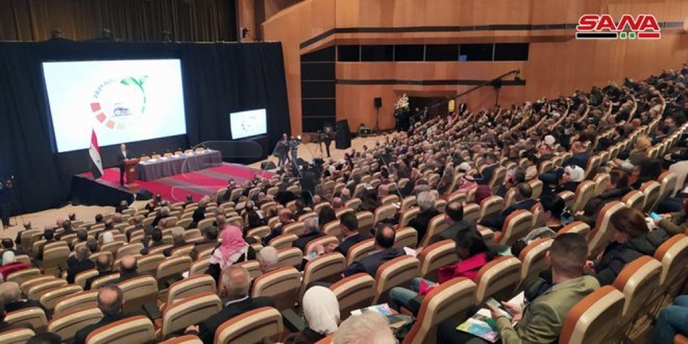 بحضور المهندس عرنوس.. انطلاق ملتقى تطوير القطاع الزراعي (التحديات والفرص)