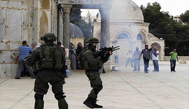 قوات الاحتلال الإسرائيلي تقتحم الأقصى وتعتقل فلسطينية