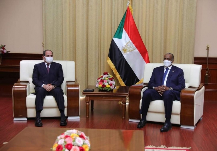 السيسي يبحث العلاقات الثنائية وأزمة سد النهضة مع الخرطوم 