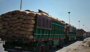 التحالف الدولي ممثلا بالإحتلال الأمريكي يسرق كمية جديدة من القمح السوري   