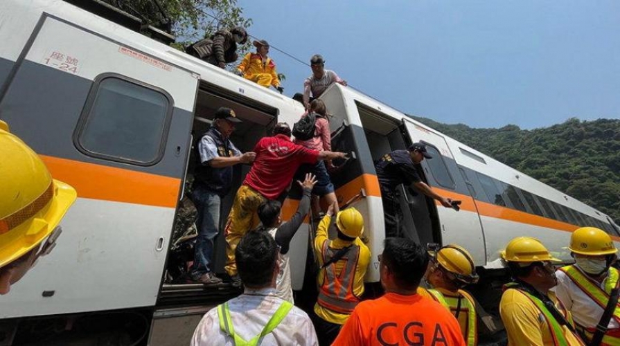 مقتل 36 شخصا على الأقل في خروج قطار عن مساره في تايوان