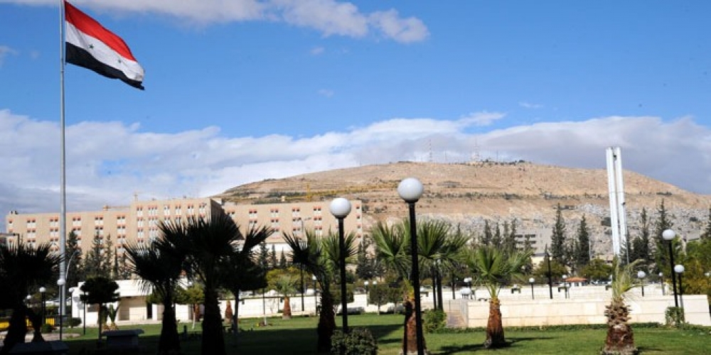 الحرارة إلى ارتفاع والجو بين الصحو والحار نسبياً