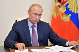 بوتين يعلن عشرة أيام عطلة في روسيا في ايار لمكافحة كورونا