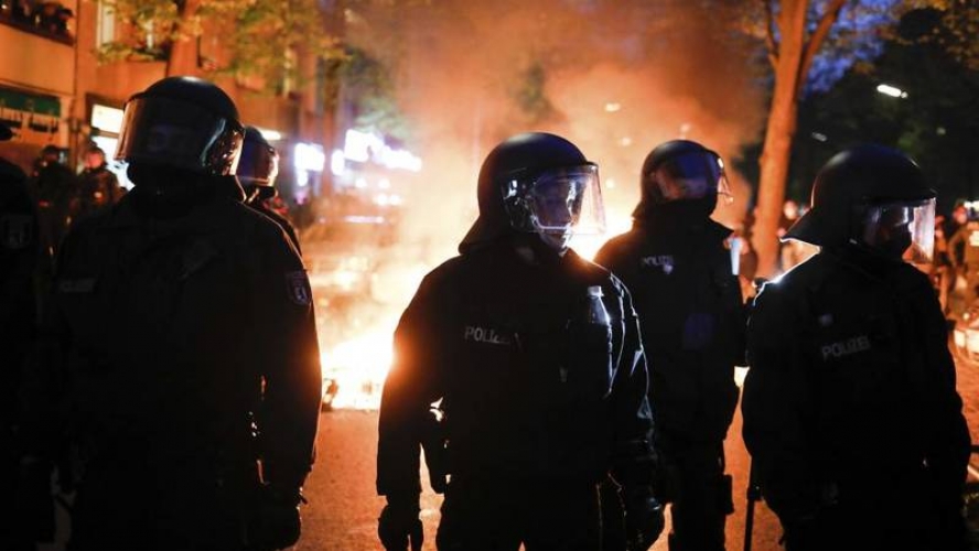 برلين.. مواجهات بين الشرطة ومتظاهرين بمناسبة عيد العمال