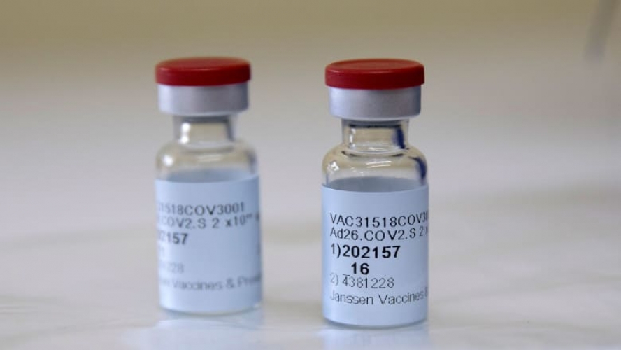الاف القتلى الأمريكيين بسبب اللقاحات الأمريكية ضد فيروس كورونا