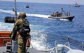 الاحتلال يقرر إغلاق البحر أمام الصيادين بشكل كامل في قطاع غزة