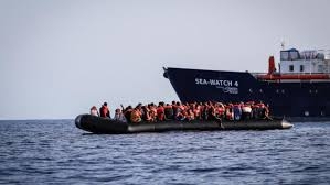 إيطاليا تحتجز سفينة إنقاذ مهاجرين في صقلية