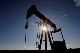 أسعار النفط تواصل خسائرها بفعل شكوك بشأن تعافي الطلب