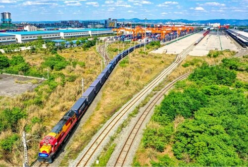 193% ارتفاعا في حجم التجارة عبر السكك الحديدية بين الصين وأوروبا