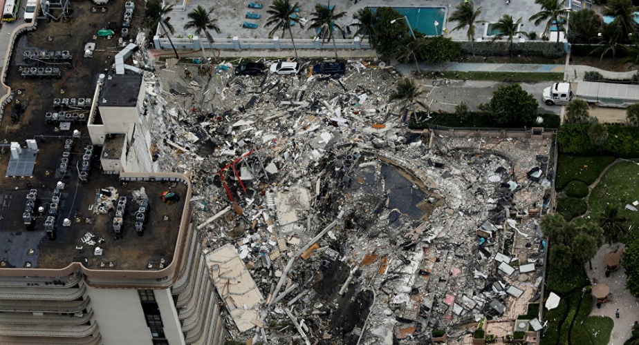 ارتفاع ضحايا المبنى السكني المنهار في ولاية فلوريدا الأمريكية إلى 12 قتيلا