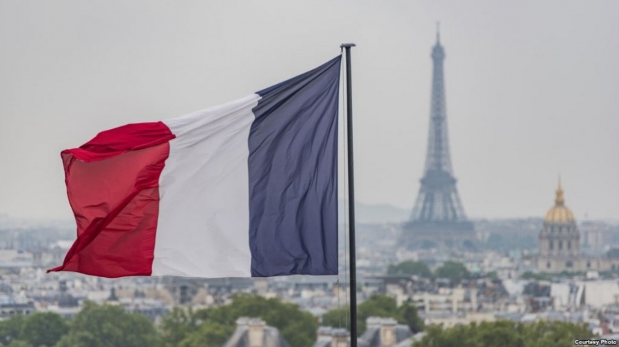 الحكومة الفرنسية: يتعين على السياح الأجانب دفع تكاليف اختبارات كورونا
