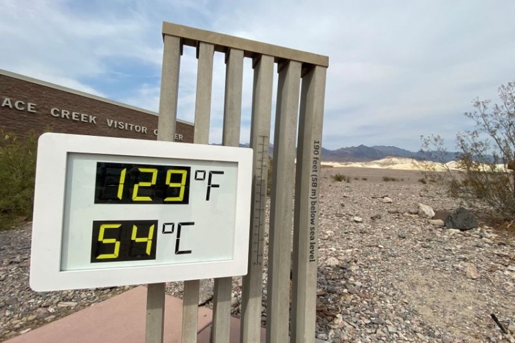 هيئة الأرصاد الجوية الأميركية: موجة حر جديدة في المناطق الغربية مع إمكانية وصول الحرارة إلى 54 درجة