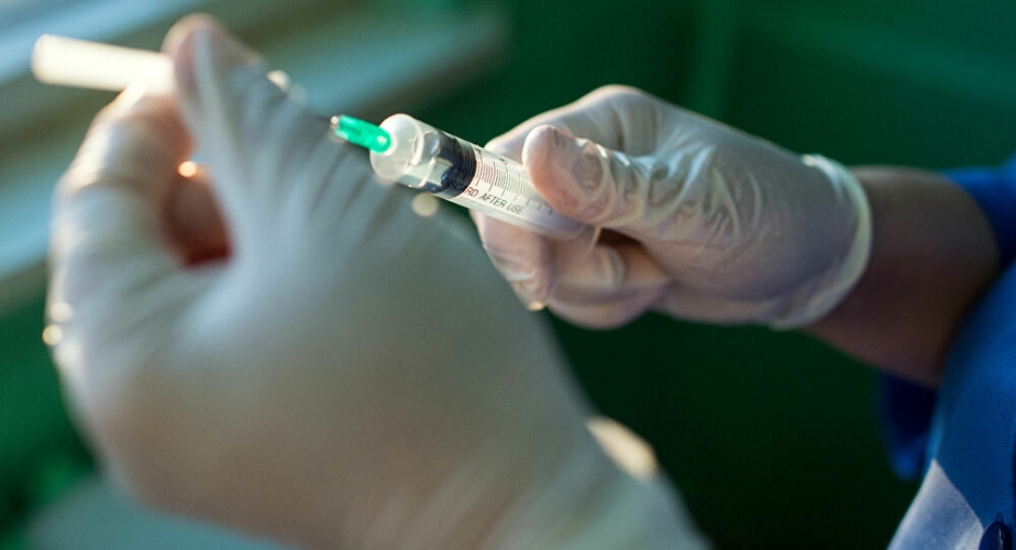 الصحة الإيرانية: التطعيم بلقاح كورونا تجاوز 400 ألف جرعة يوميا