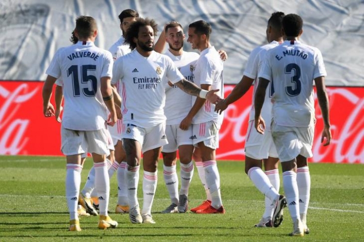 ريال مدريد يعلن اصابة احد لاعبيه بكورونا
