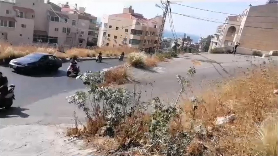 لبنان.. لحظة اطلاق النار على الموكب الذي توجه الى منزل الشهيد علي شبلي