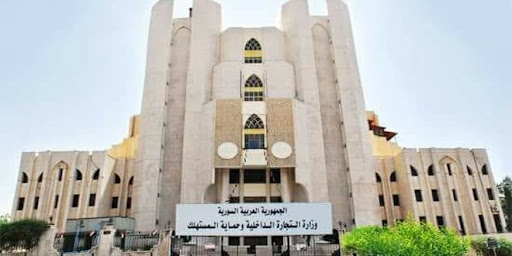 التجارة الداخلية تفرض رقابة شديدة على الأفران والأسواق