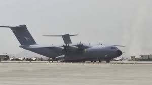 واشنطن تعلن انها ستسلم مطار كابول لطالبان وبايدن يمنح العسكريين الإذن بتوجيه ضربات في أفغانستان