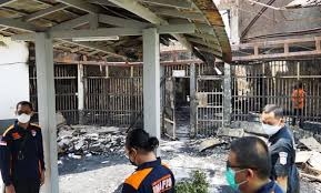 إندونيسيا: 40 قتيلاً في حريق نشب في سجن بإقليم بانتن