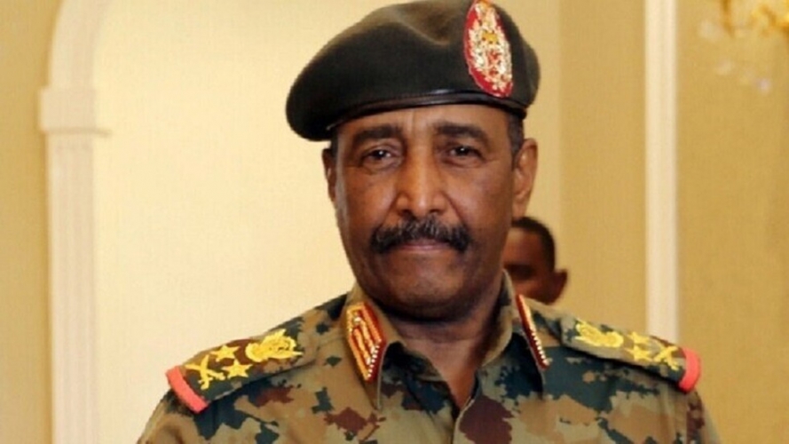 رئيس مجلس السيادة السوداني: نضع يدنا بيد بعض لتأسيس الدولة المدنية عبر الانتخابات