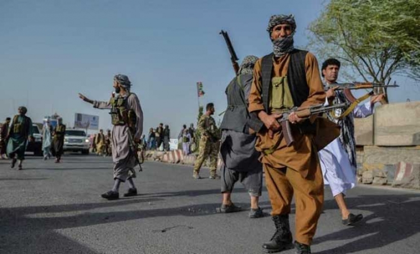 حركة  طالبان تعزيزات عسكرية إلى إقليم أفغاني عند حدود طاجيكستان