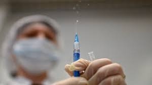 روسيا.. الصحة توافق على بدء التجارب السريرية للقاح جديد ضد 